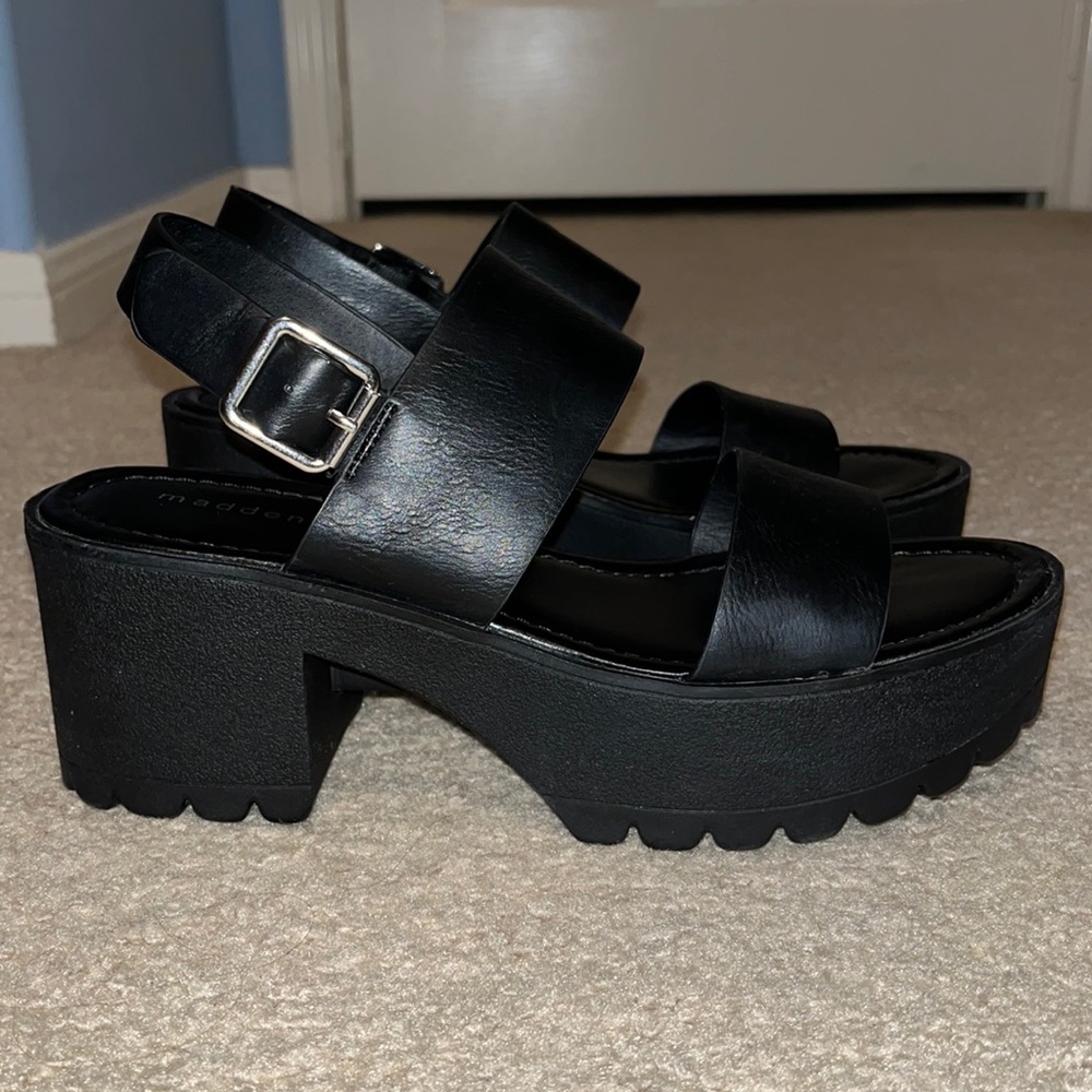 MADDEN GIRL CHUNKY PLATFORM HEELS
